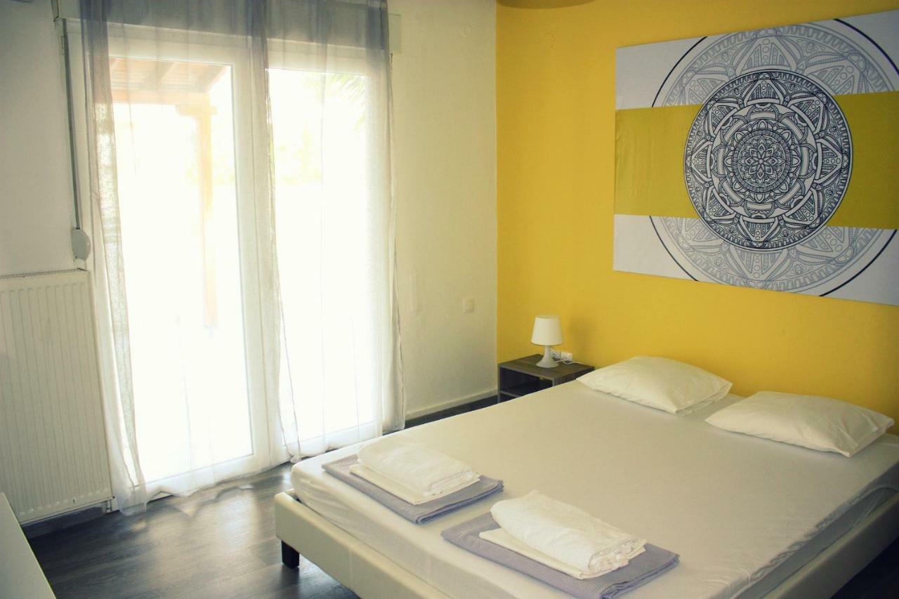 Nei Epivates Rental Rooms 50M From The Beach Néoi Epivátai Exterior foto